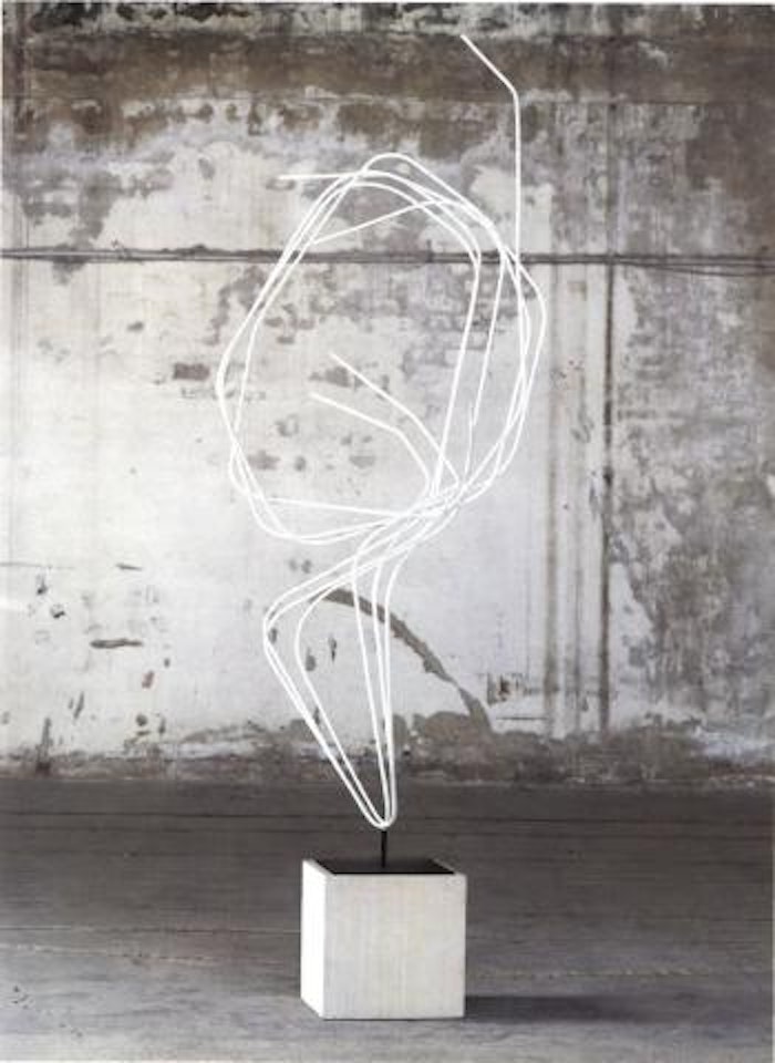 Raumplastik, grosse weisse - Large white form in space by Norbert Kricke