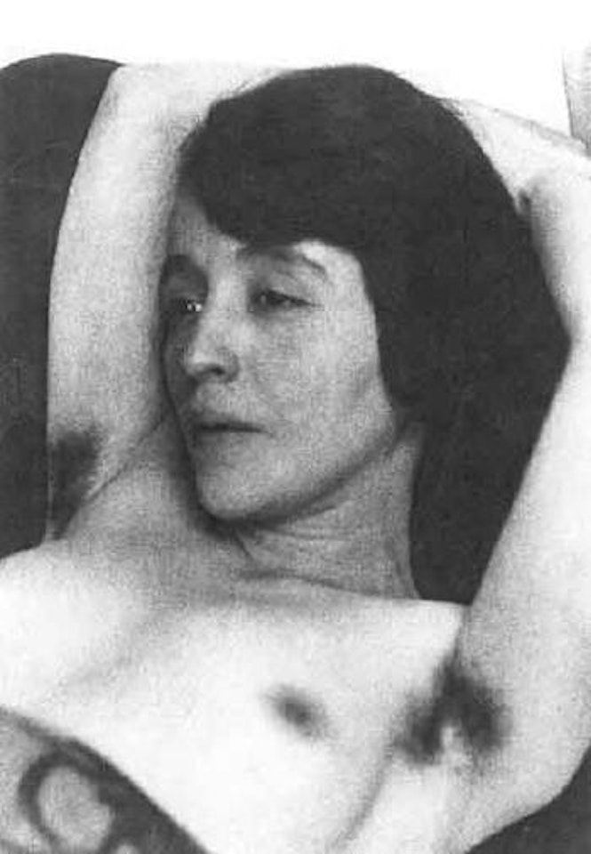 Nude portrait study by Paul Outerbridge