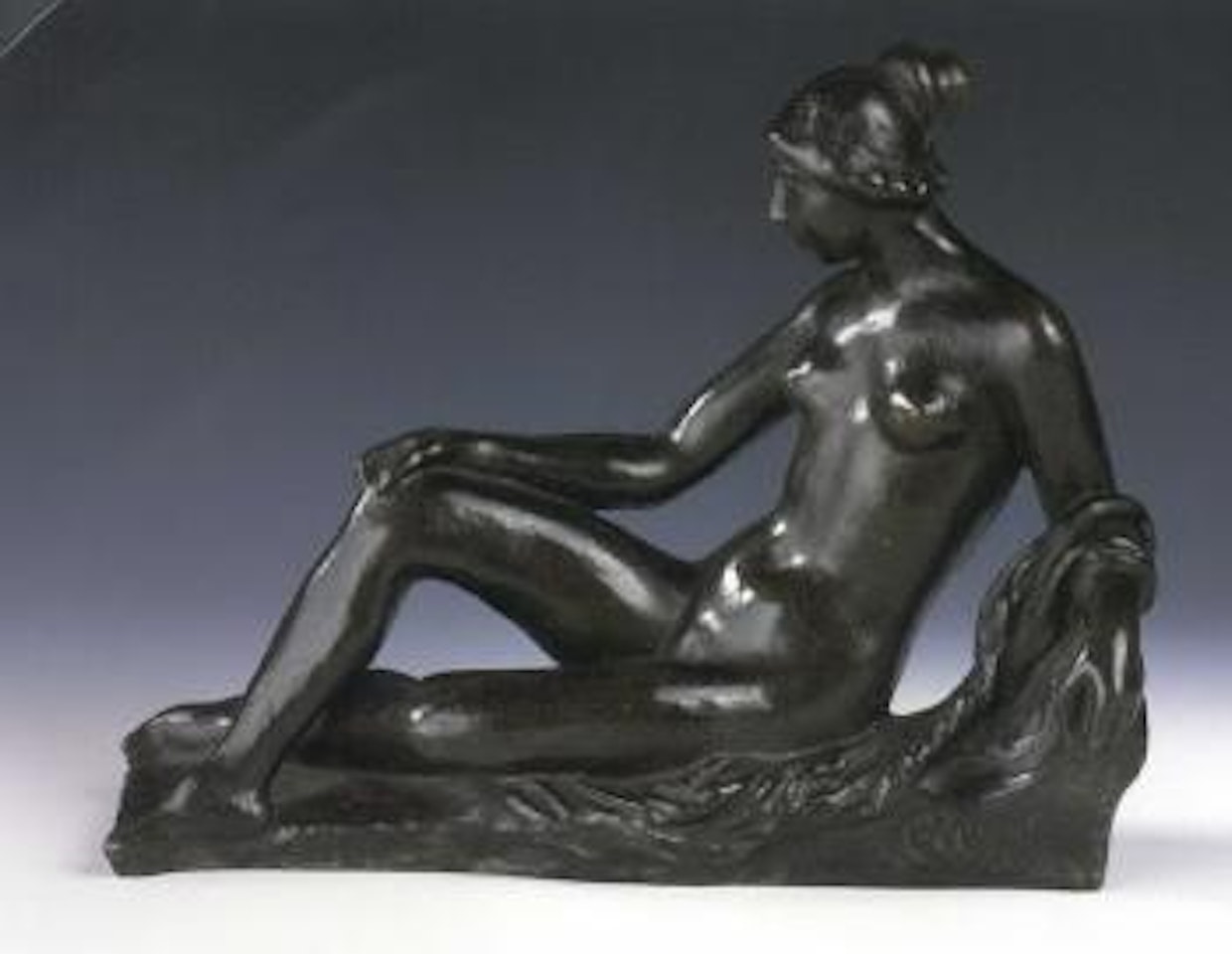 Jeune fille allongee, apres le bain by Aristide Maillol