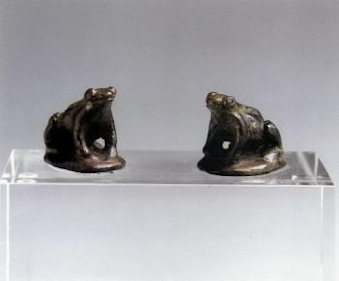 Petites grenouilles by Diego Giacometti