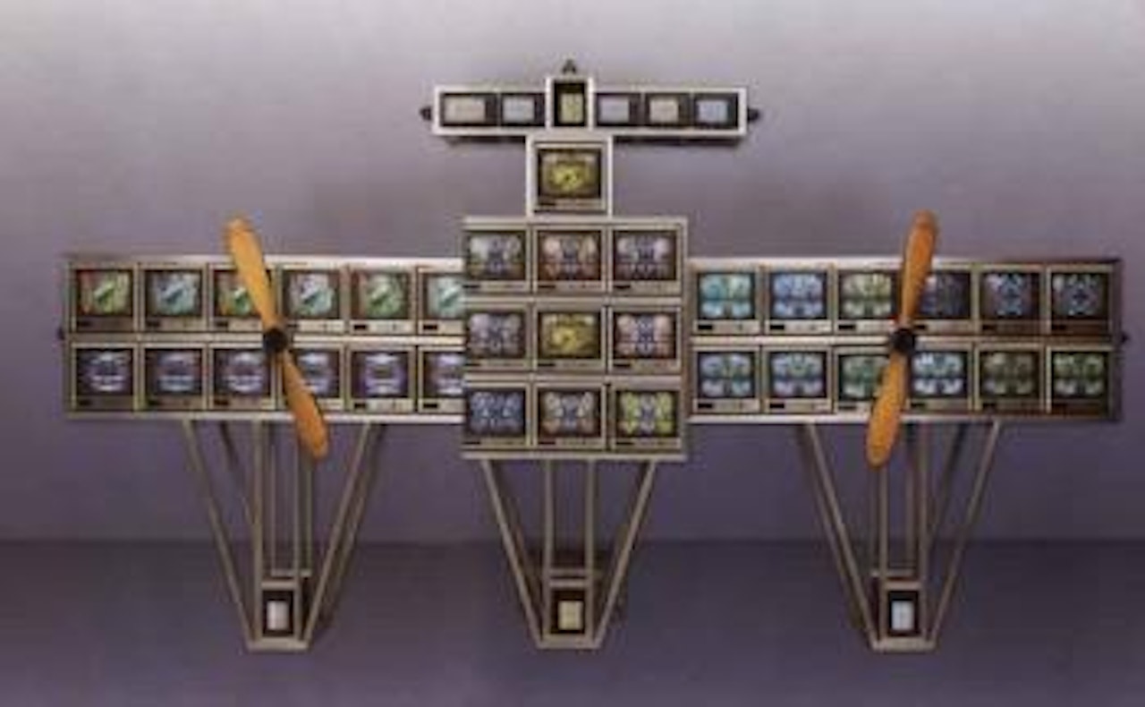 Vol de nuit by Nam June Paik