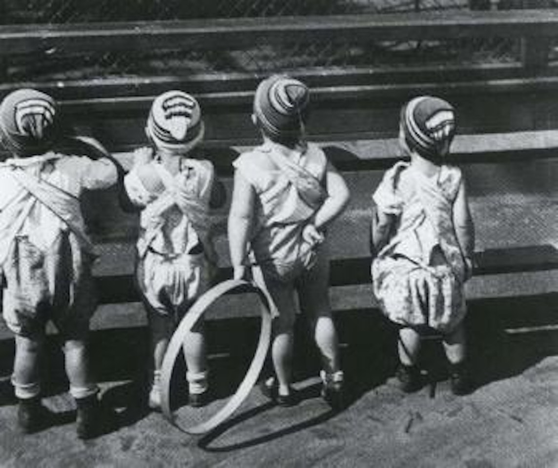 Moscow Zoo, children at the zoo by Alexander Rodchenko