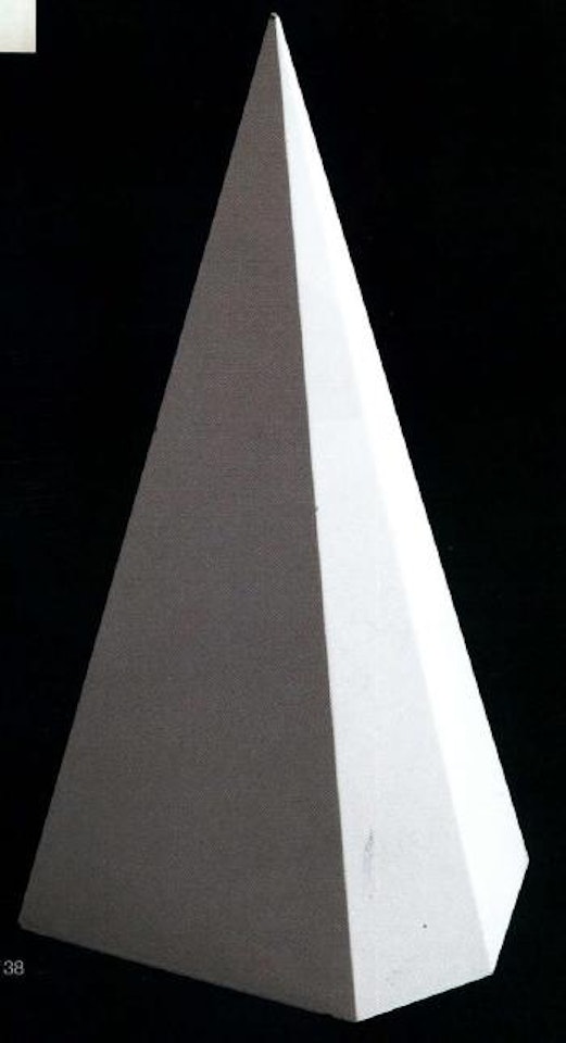 Pyramide by Sol LeWitt