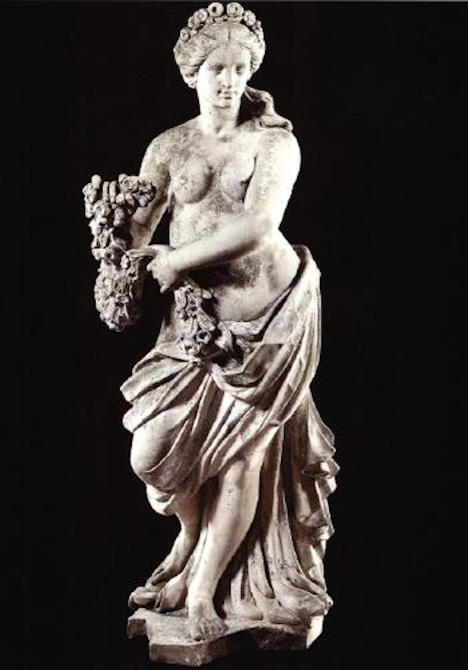 Statue de Flore ou l'allegorie du printemps by French School
