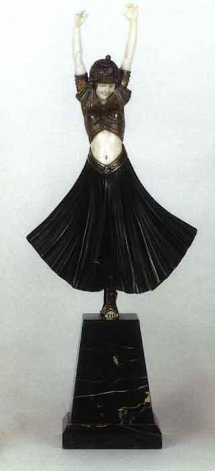 Danseuse Hindoue by Demetre Chiparus