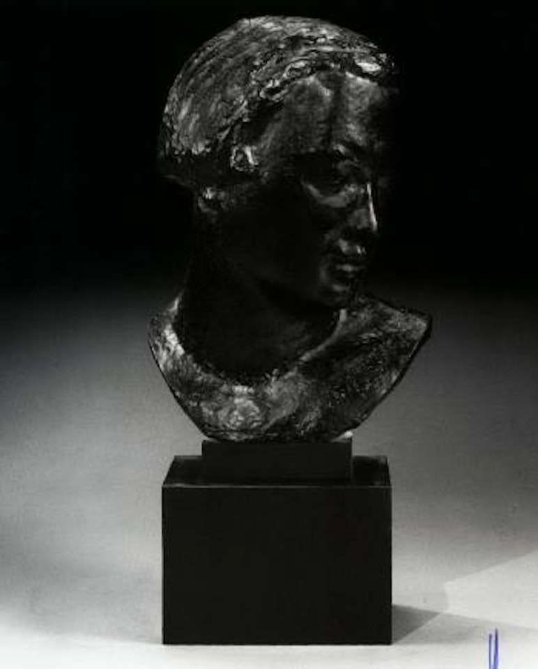 Buste de Therese by Robert Wlerick