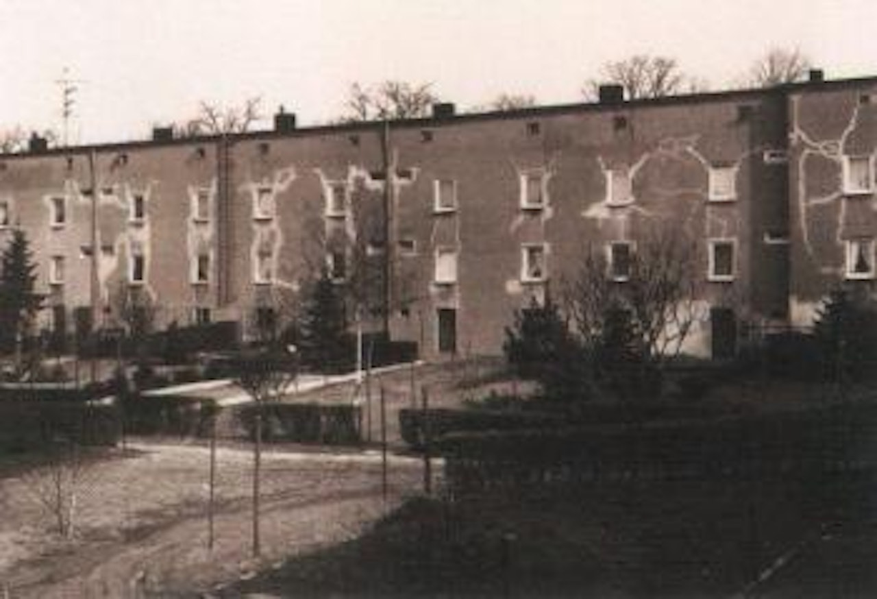 Am Kreuzacker, Duisburg by Thomas Struth