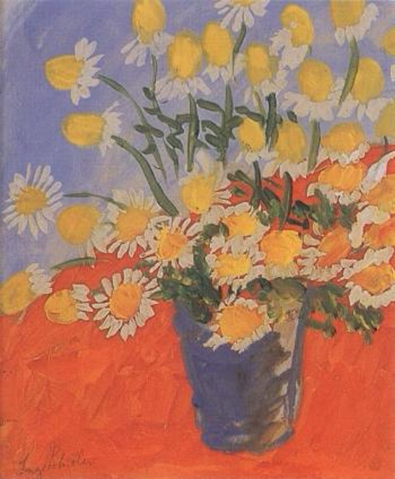 Daisies in vase by Inge Schiöler