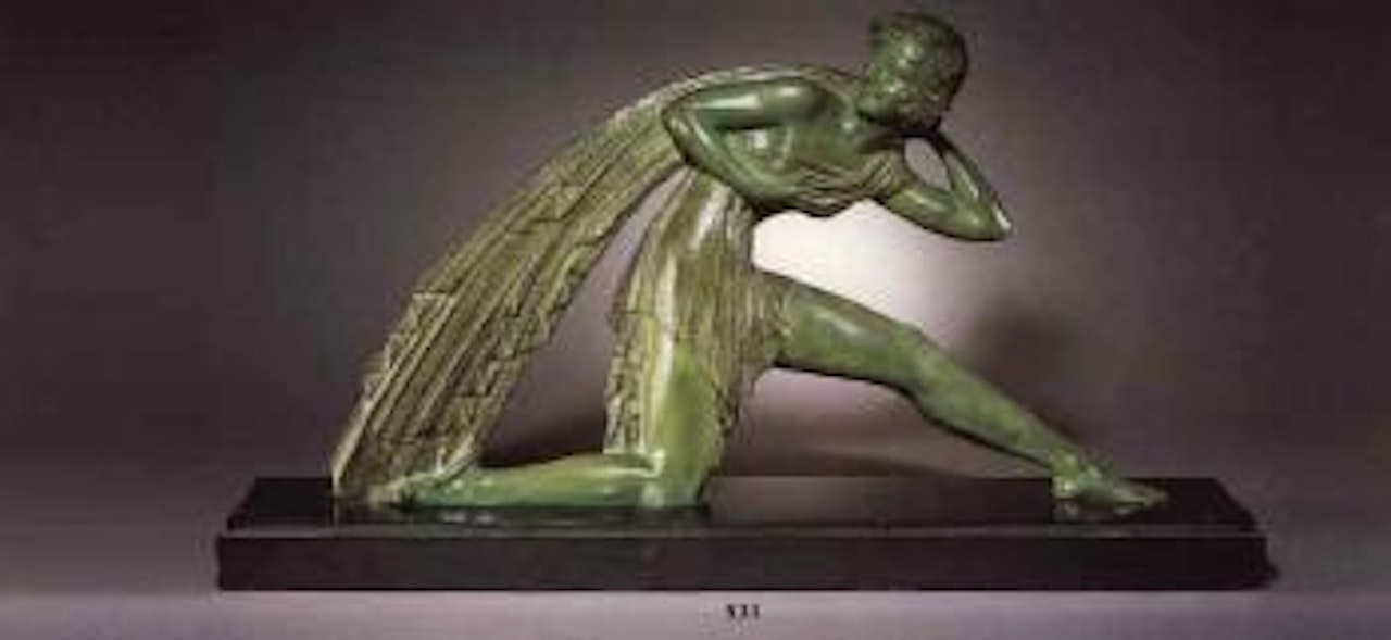 Young woman by Demetre Chiparus