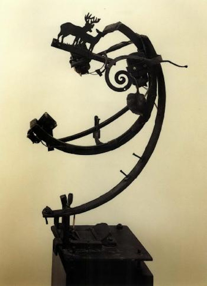 Cocktail de chasse by Jean Tinguely