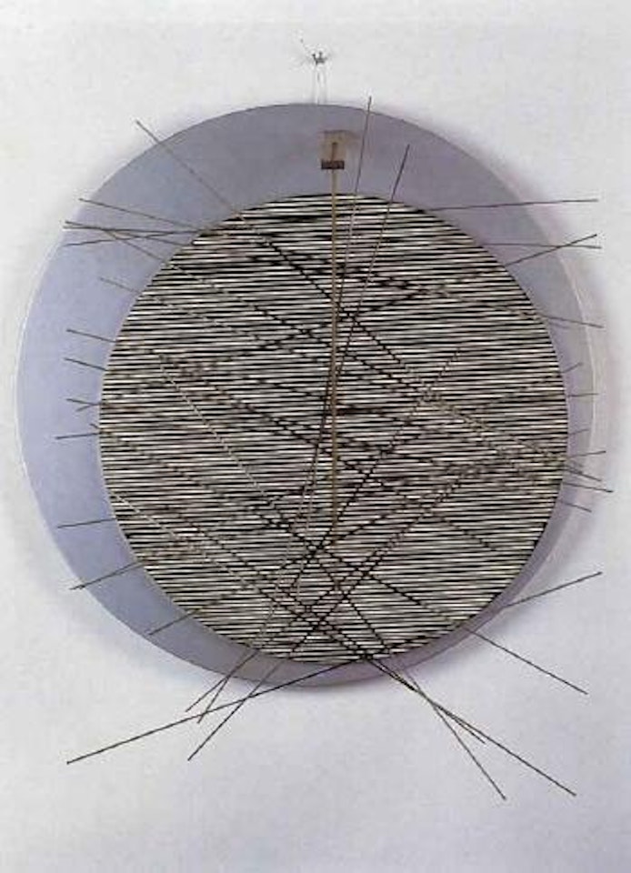 Circule plata by Jesus Rafael Soto