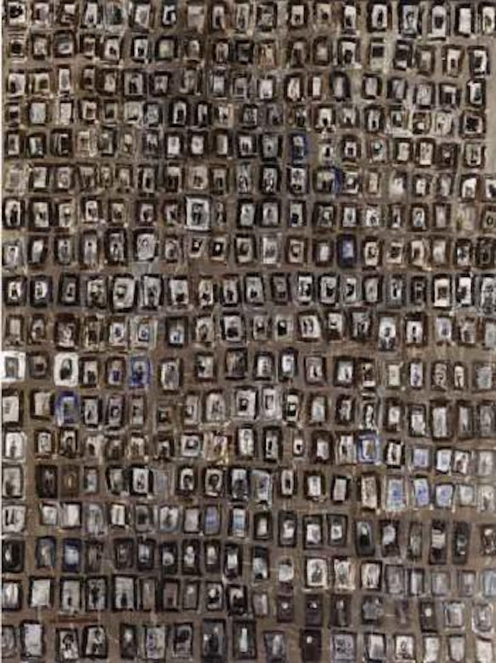 Muchos retratos by Ignacio Iturria