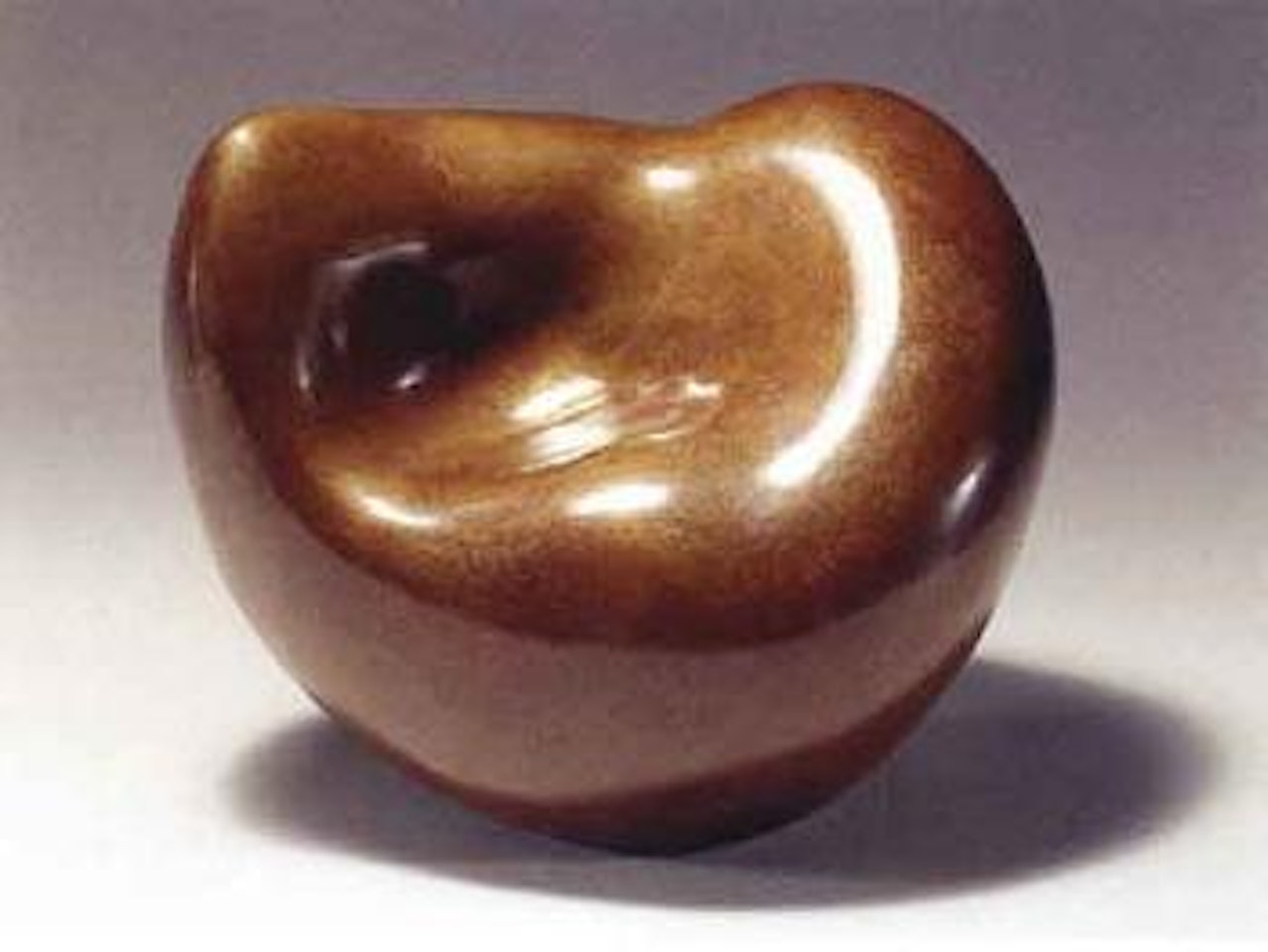Fruits aux trois nombrils by Jean Arp