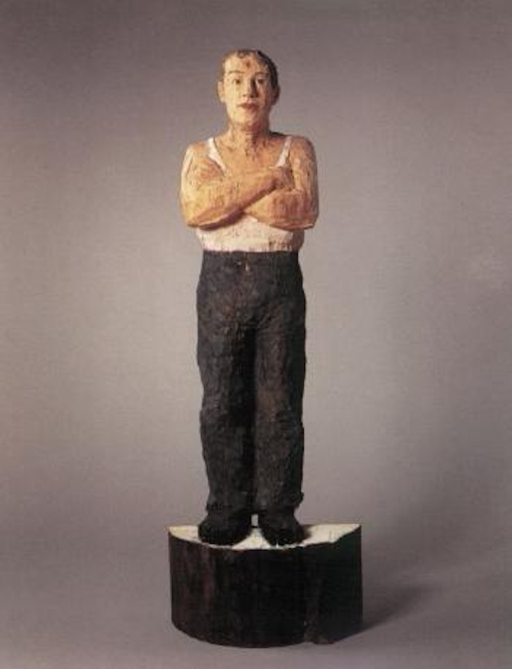 Mann mit dunkelbauer hose by Stephan Balkenhol