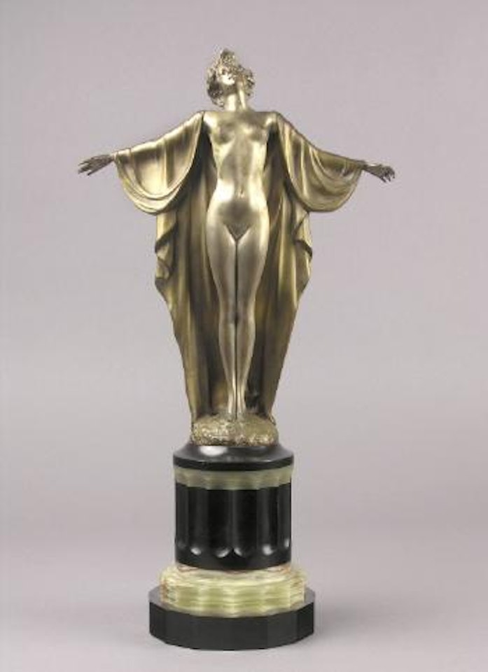 Female nude by Ferdinand Preiss