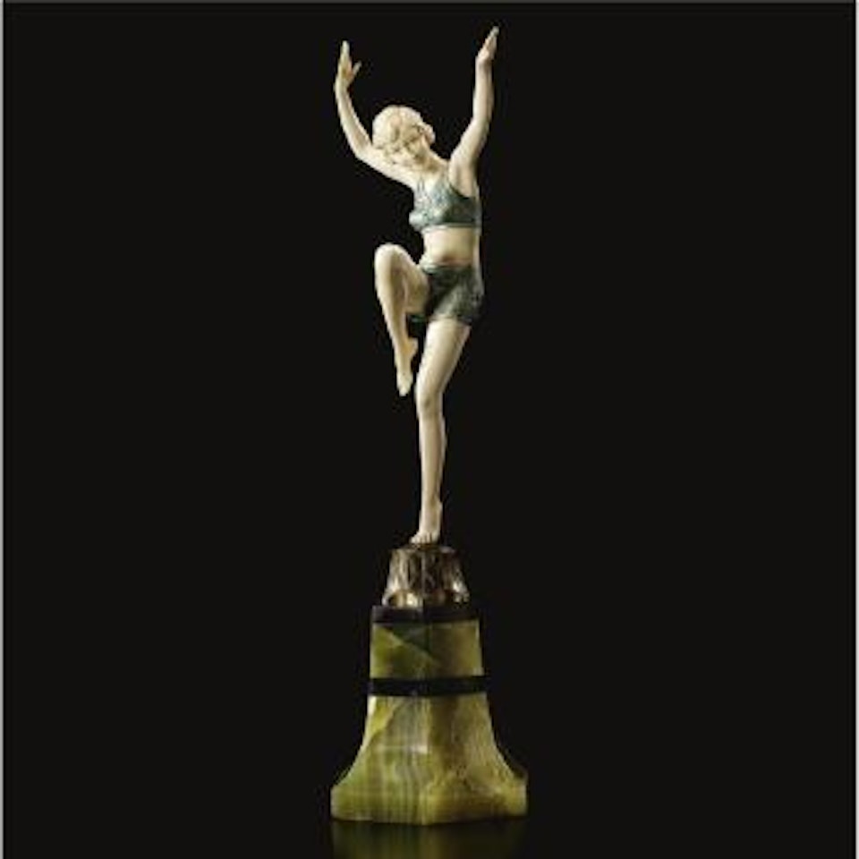 Con motto - beach dancer by Ferdinand Preiss