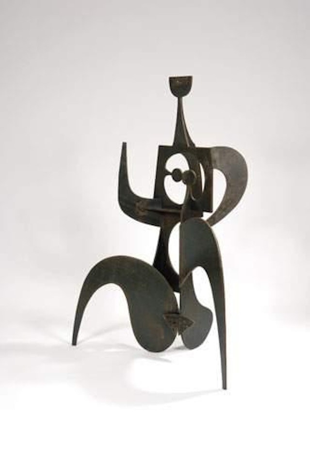 La marathonienne by Philippe Hiquily