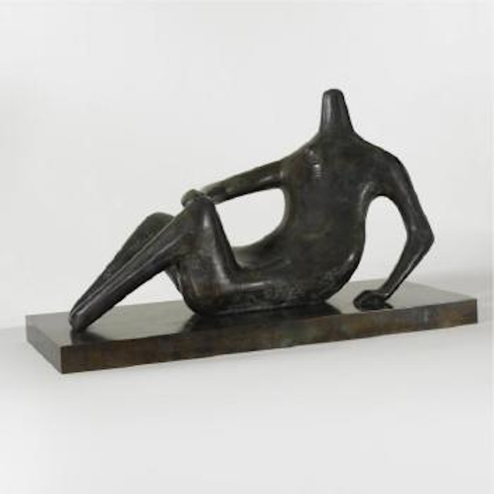 Reclining figure: Pointed head by Henry Moore