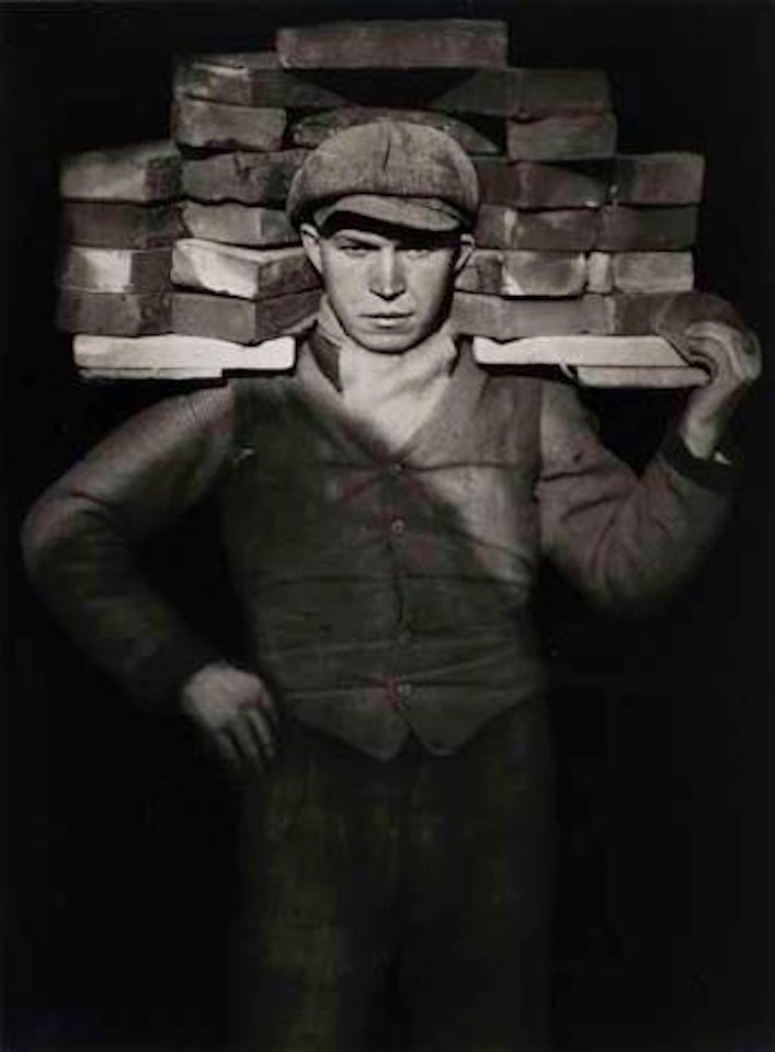 Bricklayer's mate by August Sander