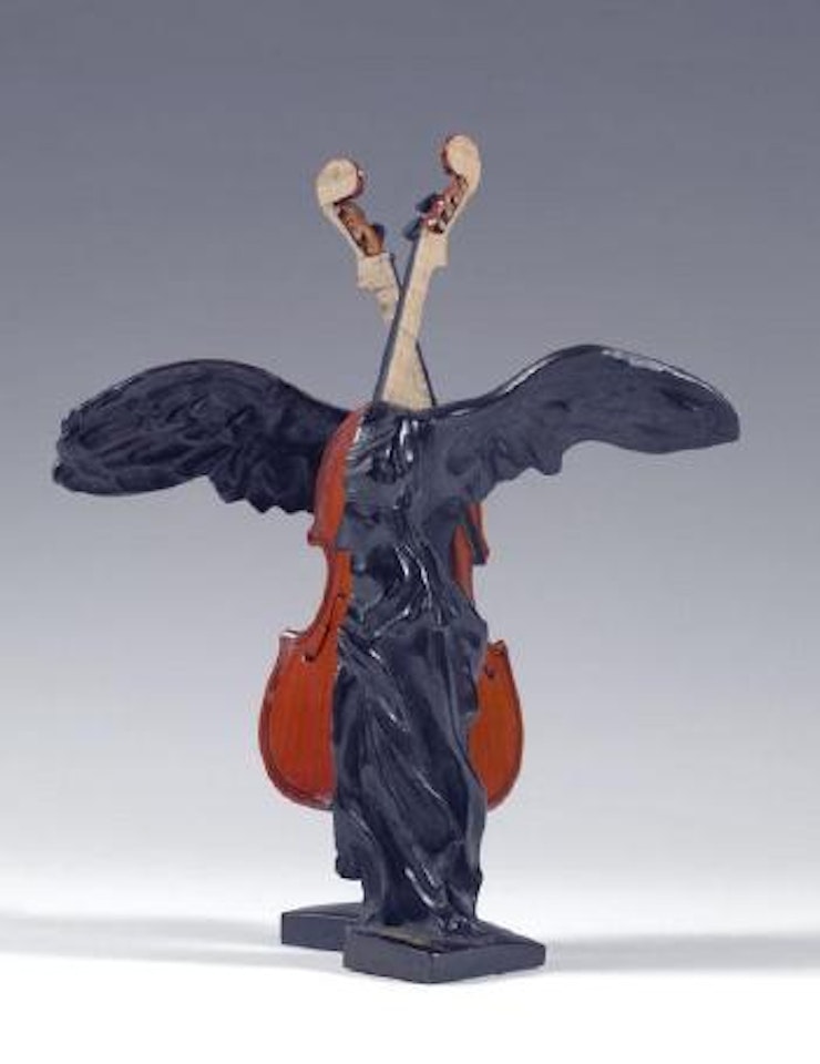 Petite victoire de Samothrace by Arman