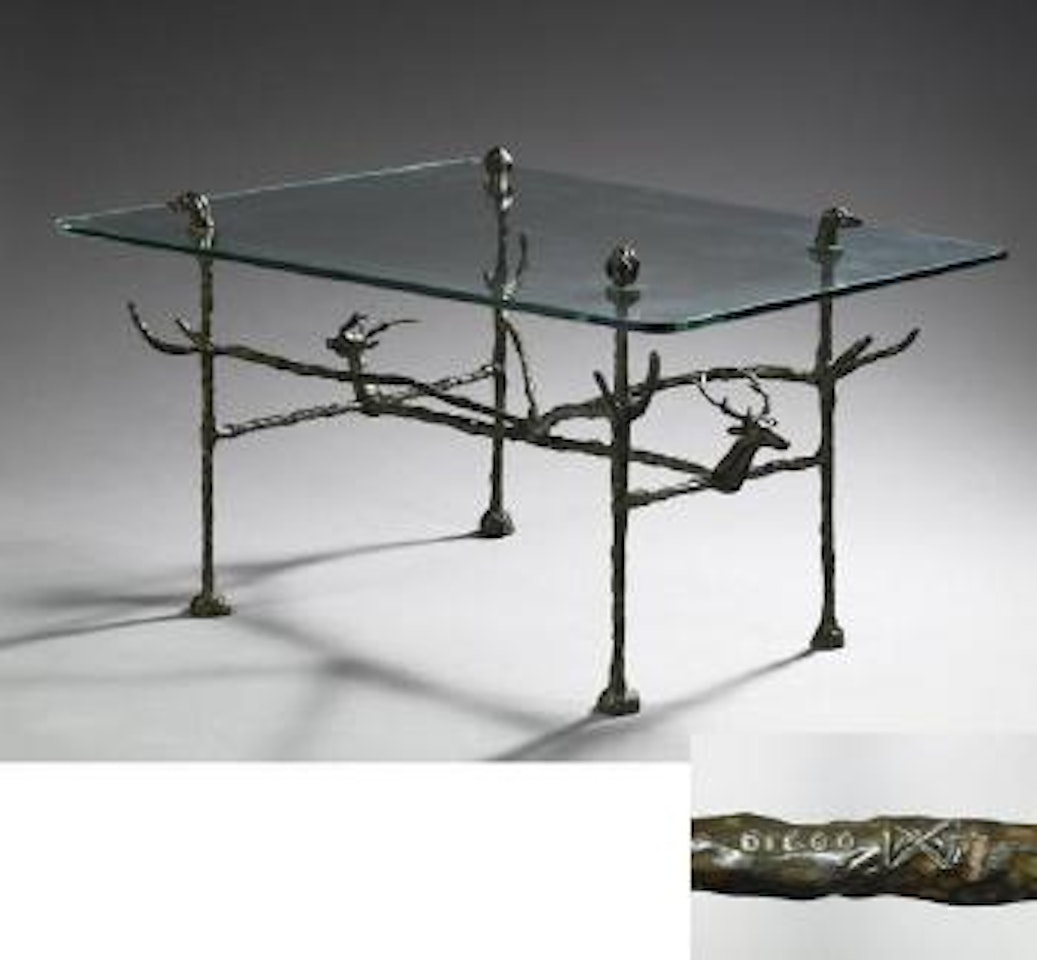 Table basse, modèle aux cerfs et aux chiens by Diego Giacometti