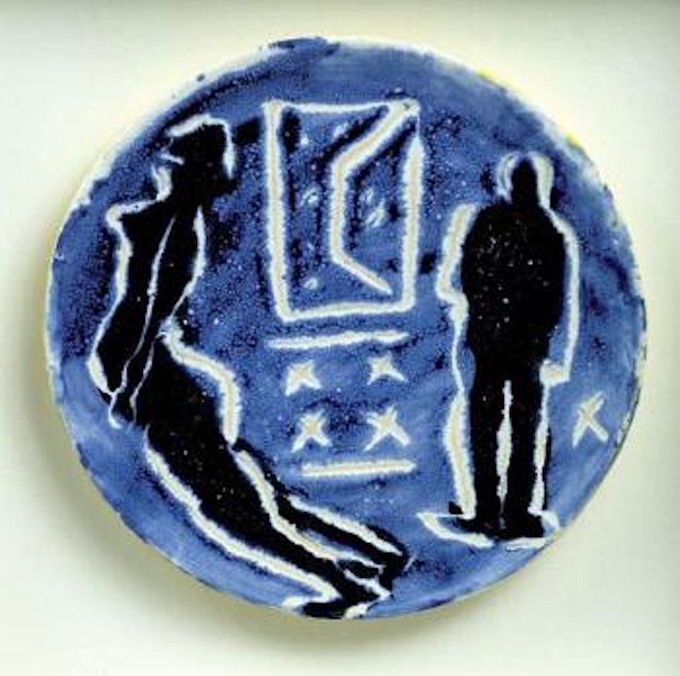 Schwarzes paar in blauem raum by A.R. Penck