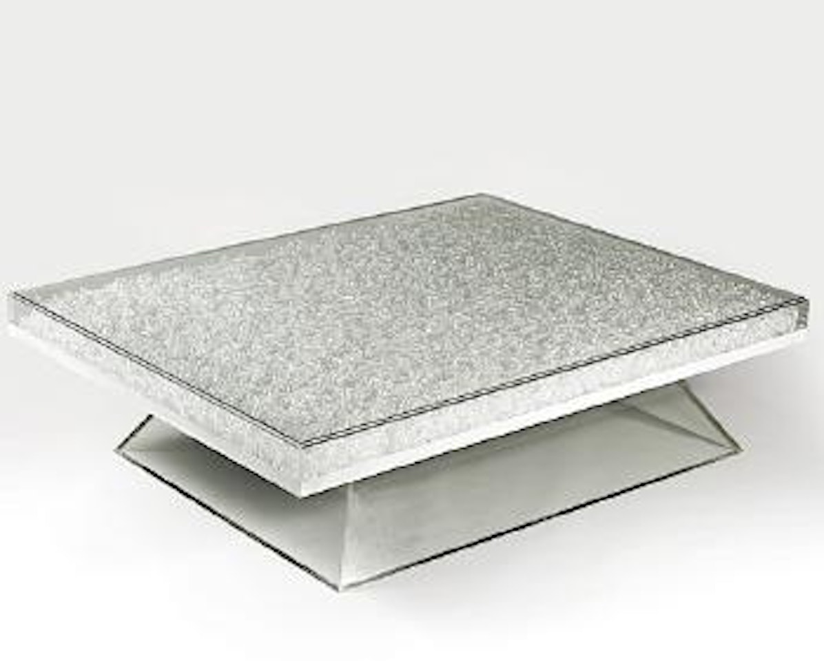 Table by Pavlos Dionyssopoulos