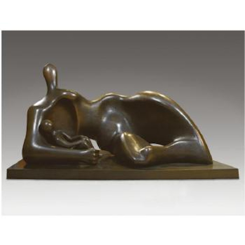 Draped reclining mother and baby by Henry Moore