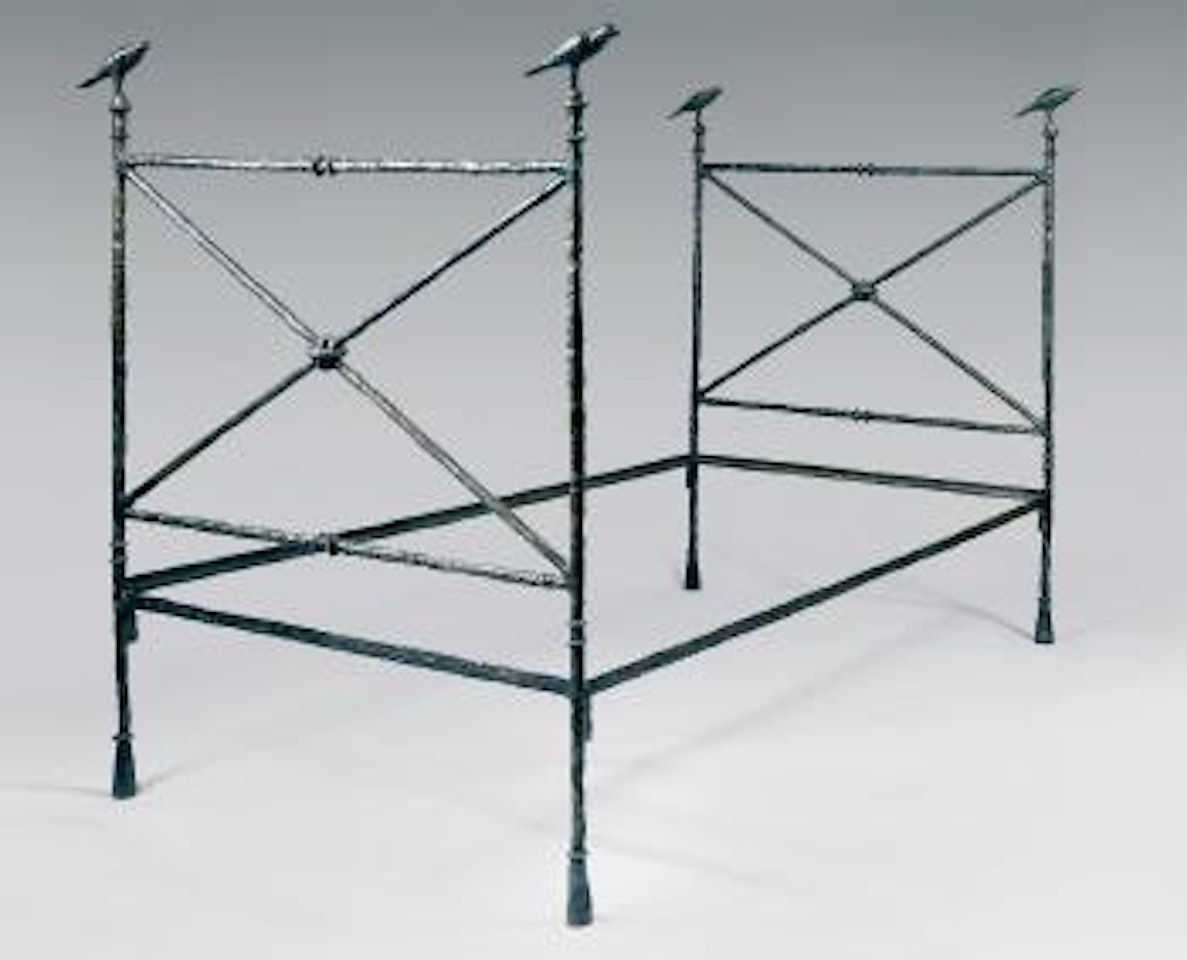 Lit de repos aux oiseaux by Diego Giacometti