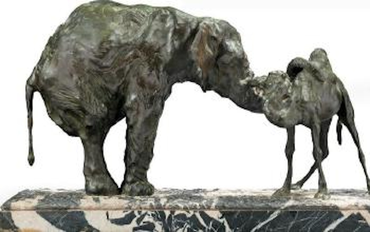 Eléphant d'Afrique et jeune chameau by Rembrandt Bugatti