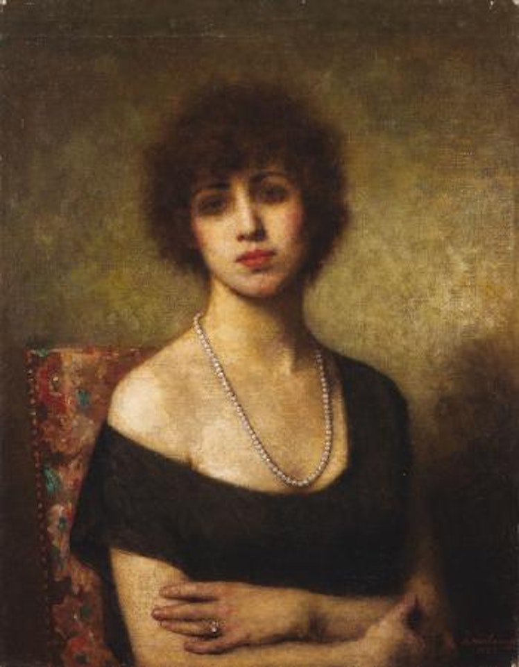 Femme en noir au collier de perles by Alexei Harlamoff