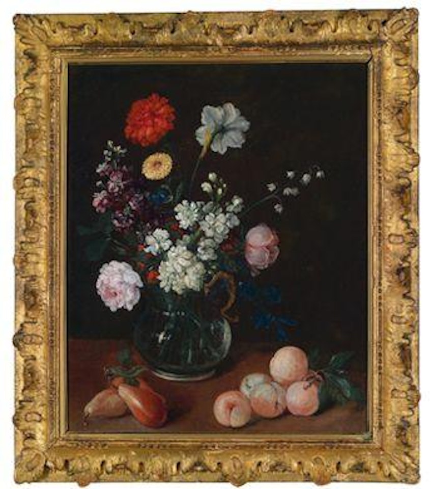 Ein blumenstillleben in einer glasvase daneben äpfel und pfirsiche auf einer steinplatte by Italian School