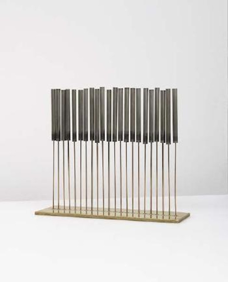 Single-row Sonambient sculpture by Harry Bertoia