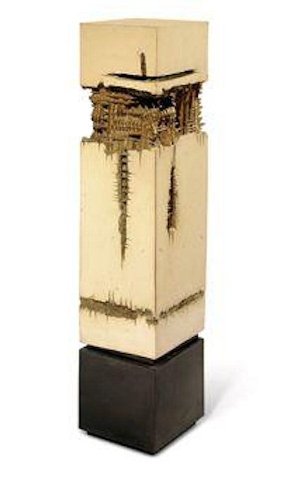 Semaforo by Arnaldo Pomodoro