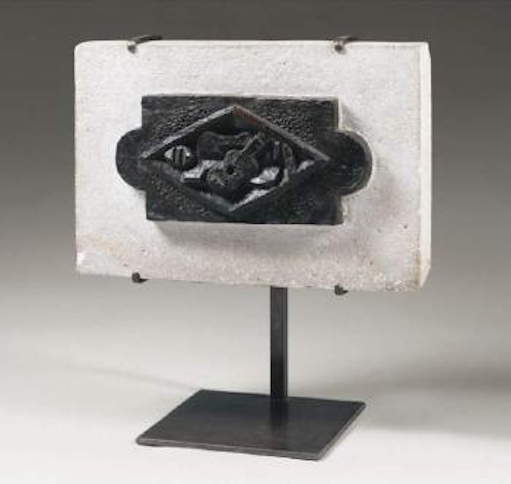 Personnage etendu avec guitare by Jacques Lipchitz