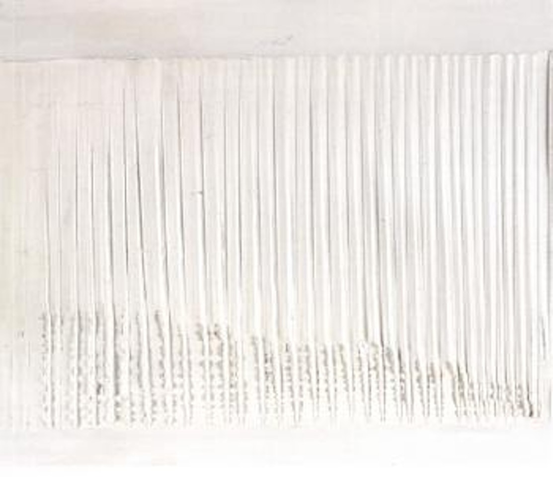 Weisses Relief mit blauen Zonen by Heinz Mack