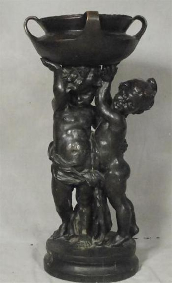 Jardinière au décor de deux amour supportant la vasque by Louis-Ernest Barrias