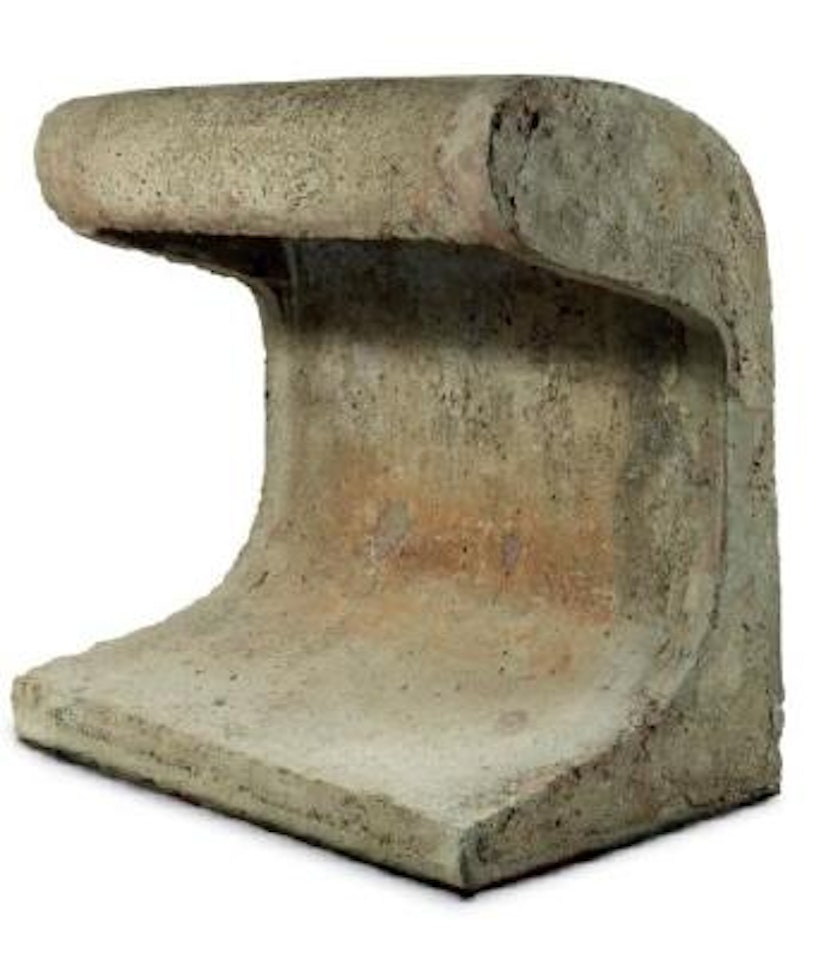 Borne d'éclairage en béton by Le Corbusier by Pierre Jeanneret