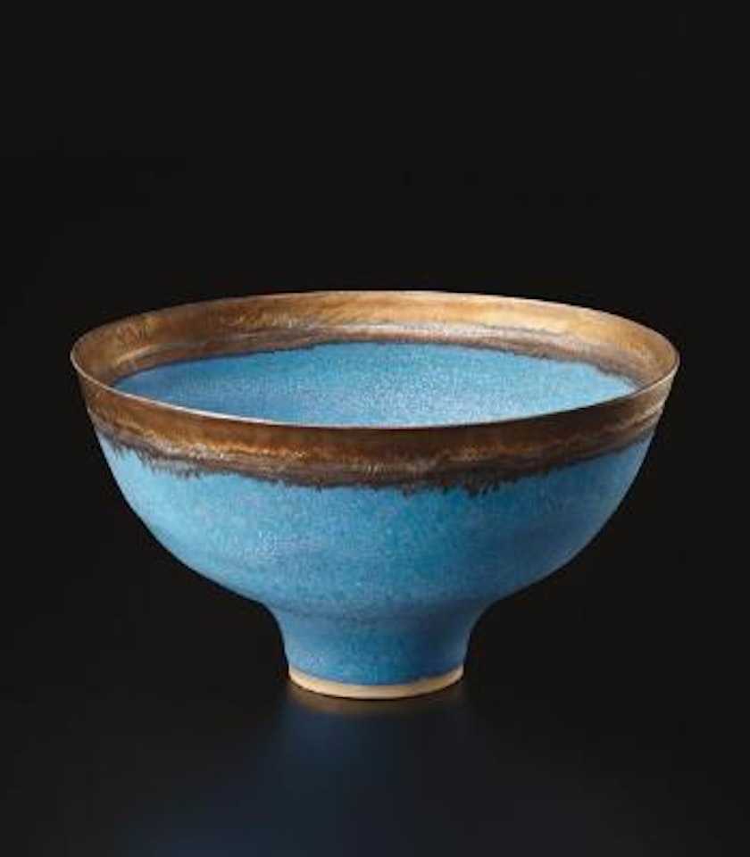 Footed bowl by Lucie Rie