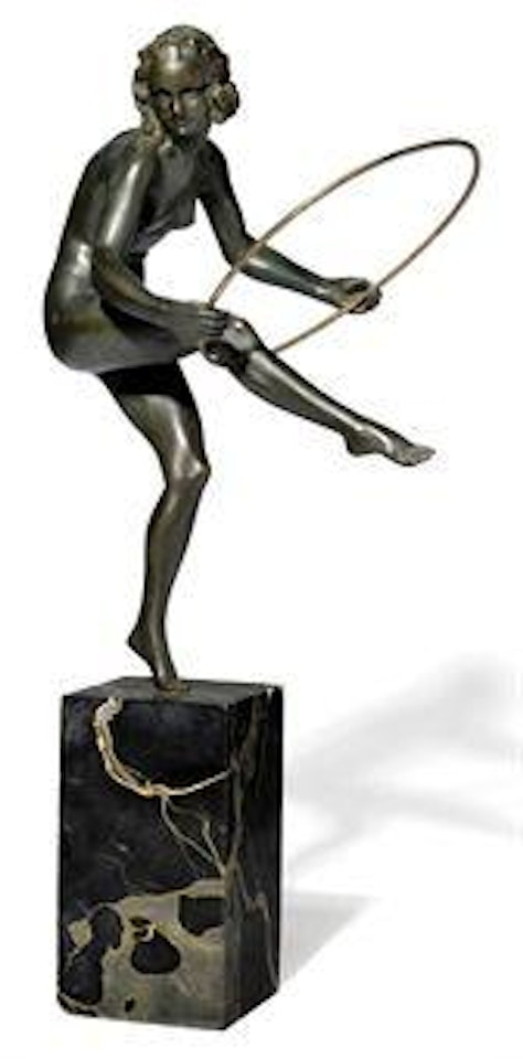 Hoop Dancer by Aurore Onu