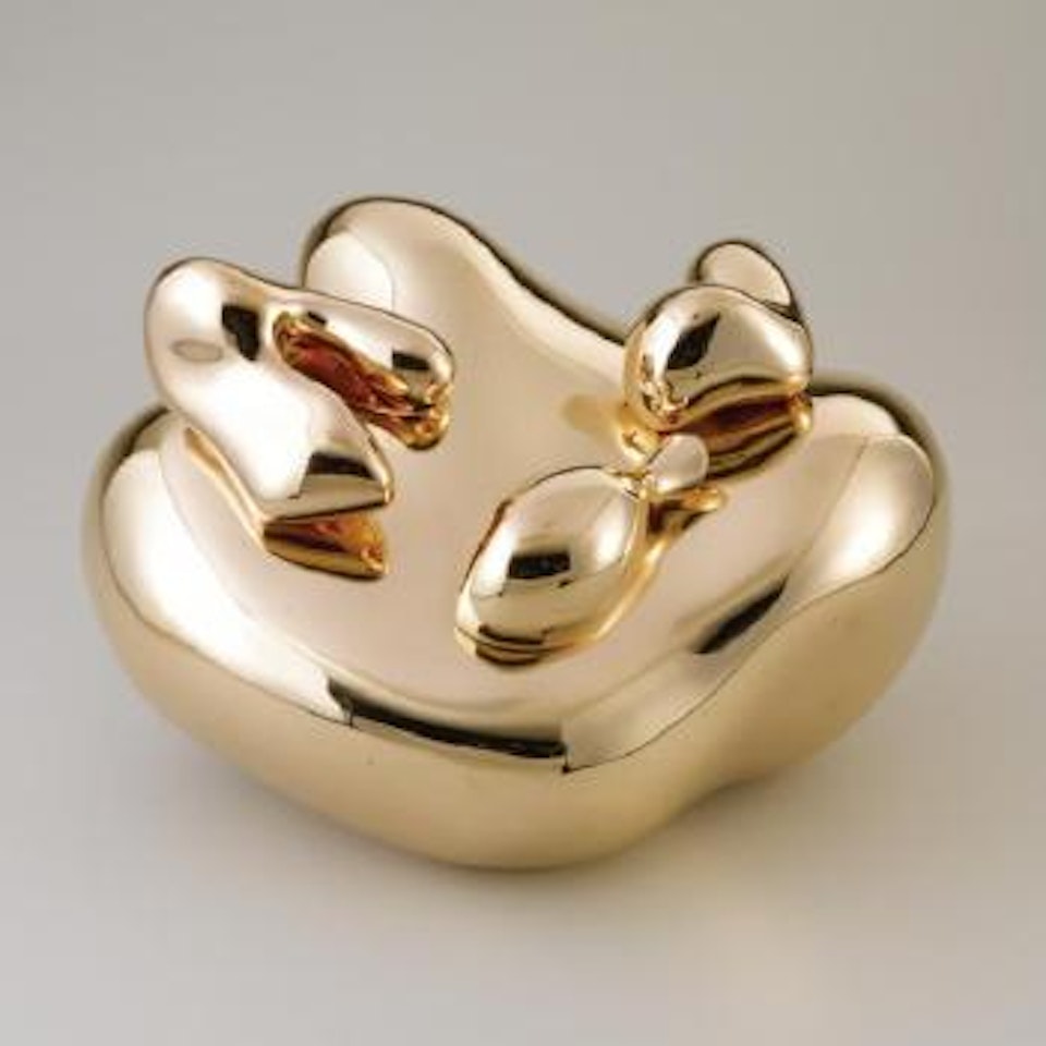 Trois Objets Désagréables Sur Une Figure by Jean Arp