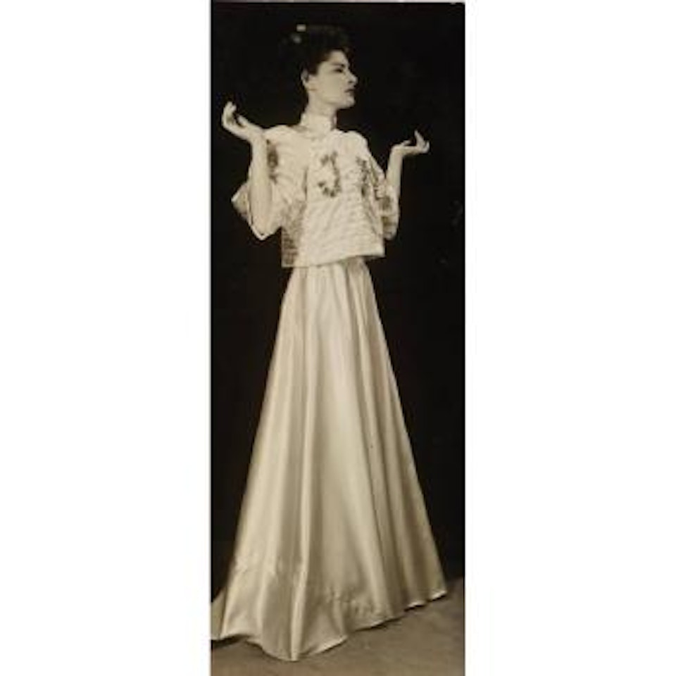 Juliet En Robe Du Soir Avec Les Initiales Cousues 'J' Et 'R' (Juliet In An Evening Gown With Sewn Initials 'J' And 'R') by Man Ray