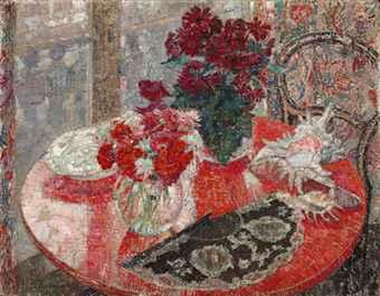 Nature morte aux fleurs, coquillages et éventail by Leon de Smet