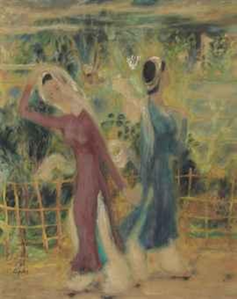 Women in the Park by Le Pho