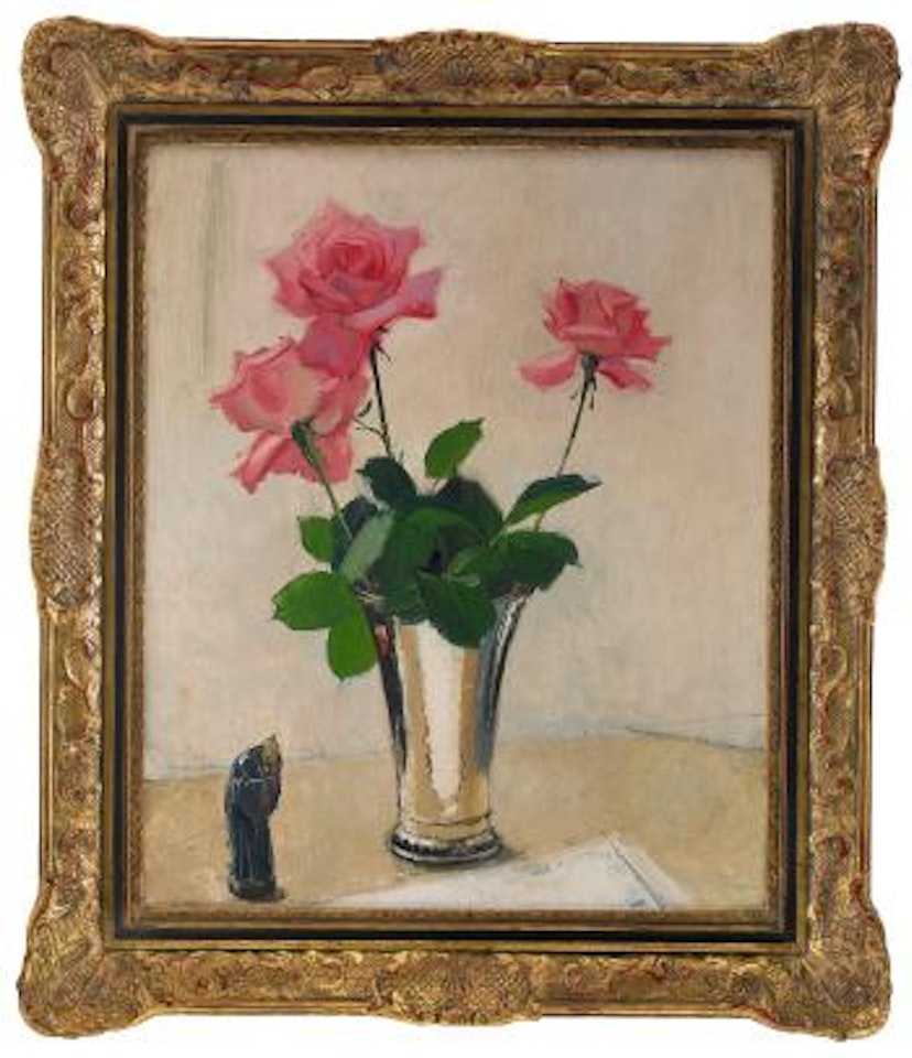 Rosa rosor i silverpokal by Olle Hjortzberg