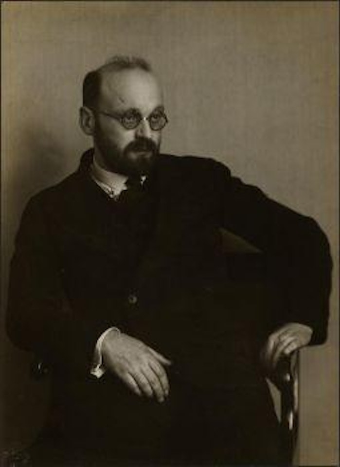Maler (Franz Esser) by August Sander
