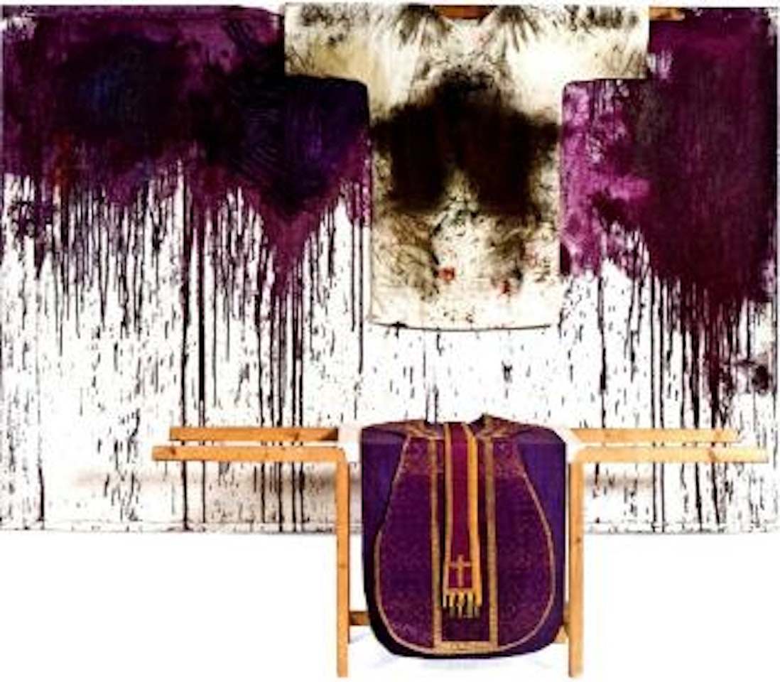 Kreuzwegstation, Schüttbild mit Malhemd und Messgewand by Hermann Nitsch