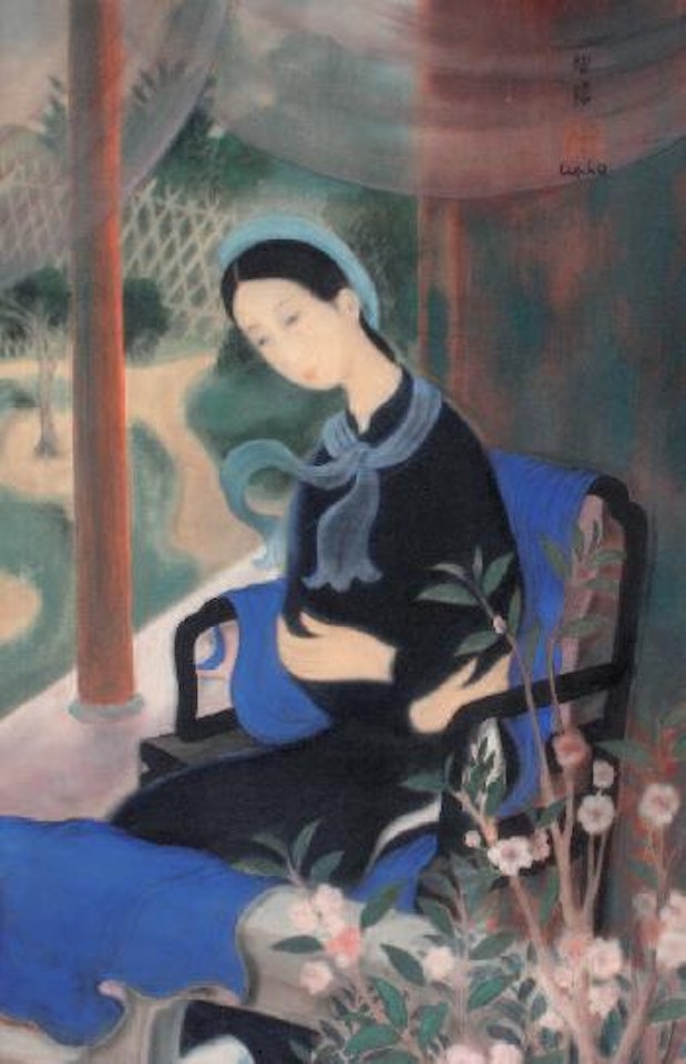 Élégante dans un patio by Le Pho