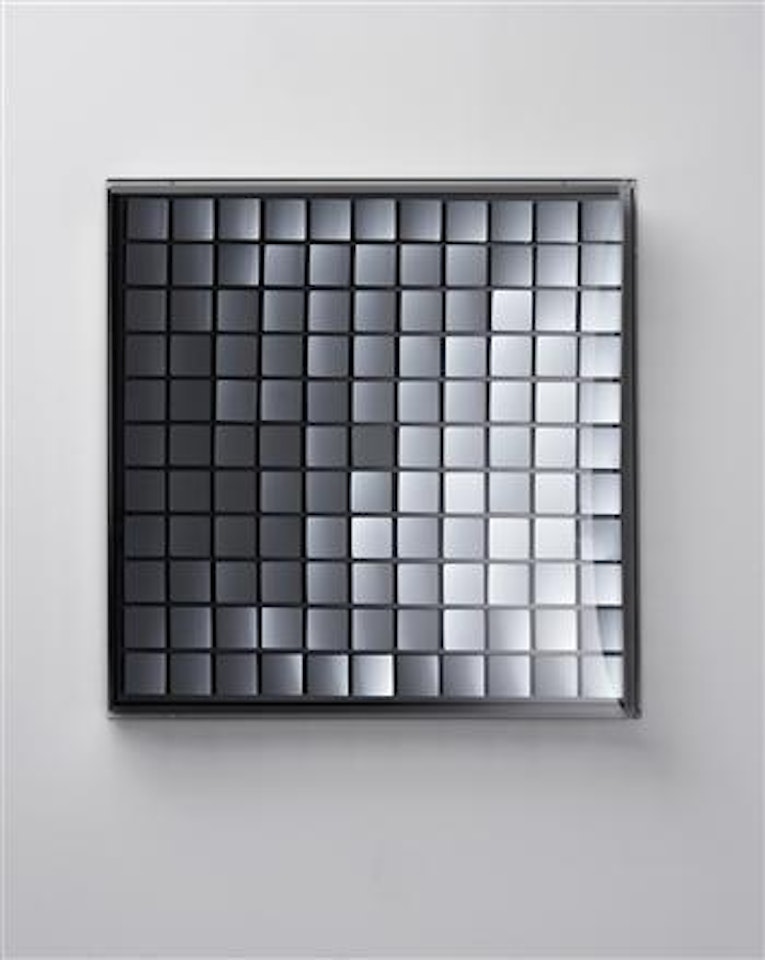 'Hohlspiegelobjekt' (Kreis im Quadrat) by Adolf Luther
