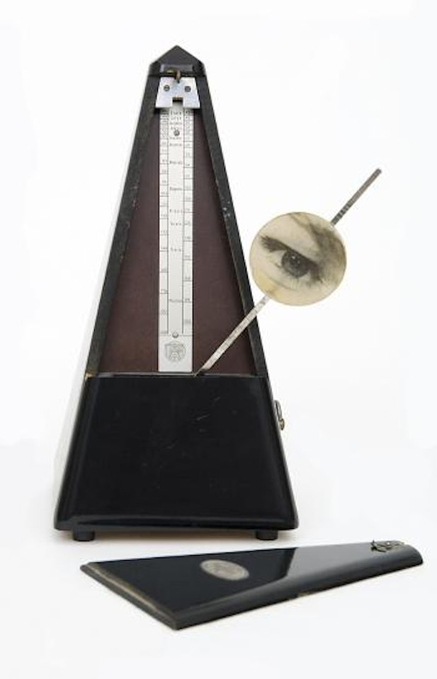 Motif perpétuel (Objet indestructible) by Man Ray